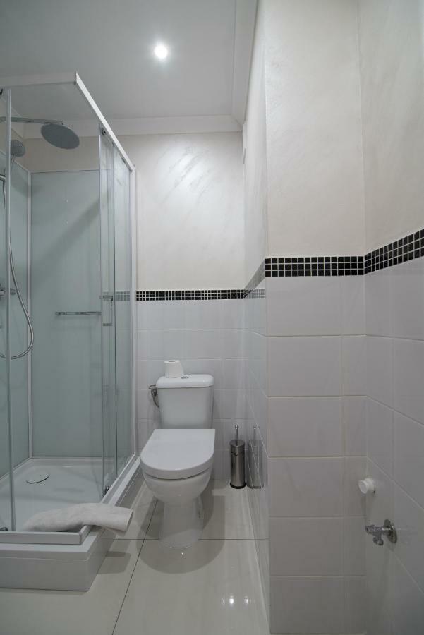 The White Apartment Warsaw Exterior photo